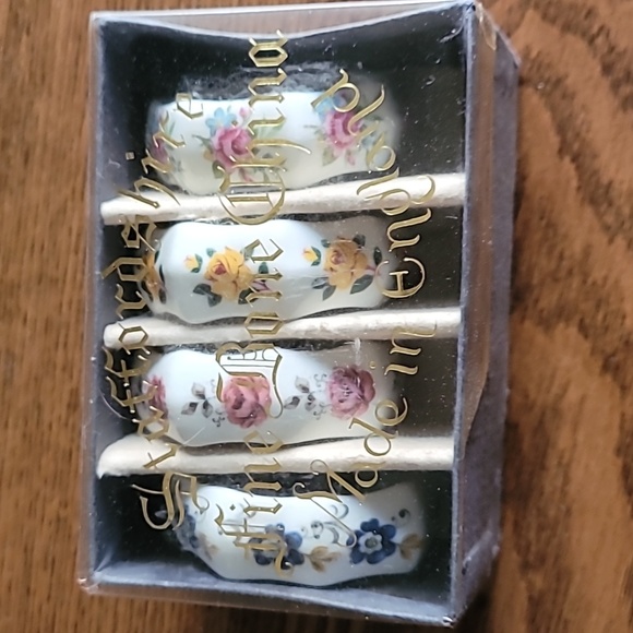 Vintage Staffordshire Bone China Napkin Rings - Picture 1 of 3